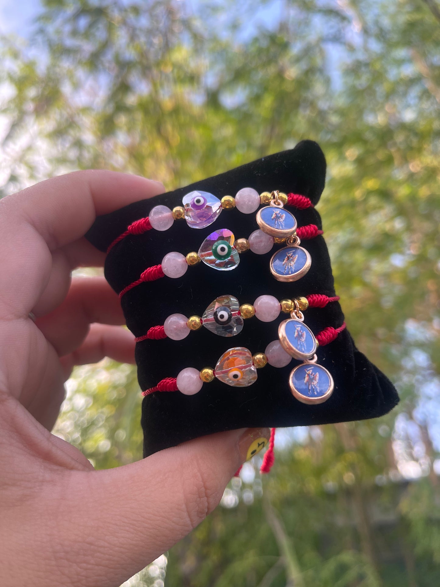 Pulsera de cuarzo rosa con ojo turco de corazón con Arcángel Miguel